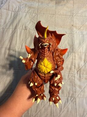 PRE-OWNED Godzilla Toho Super Kaiju Wave 03 Destoroyah ‘95 Action Figure